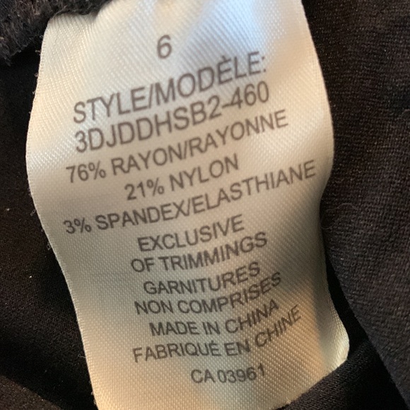 Denver Hayes Capris, Size 6, stretch - Picture 5 of 5